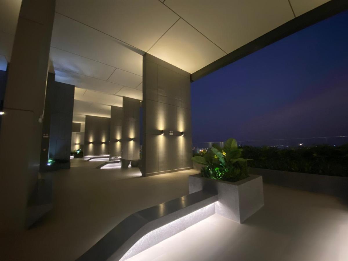 Căn hộ Luxury River Panorama View For 5 - Rooftop Infinity Pool + Sauna Near Q1 + Secc
