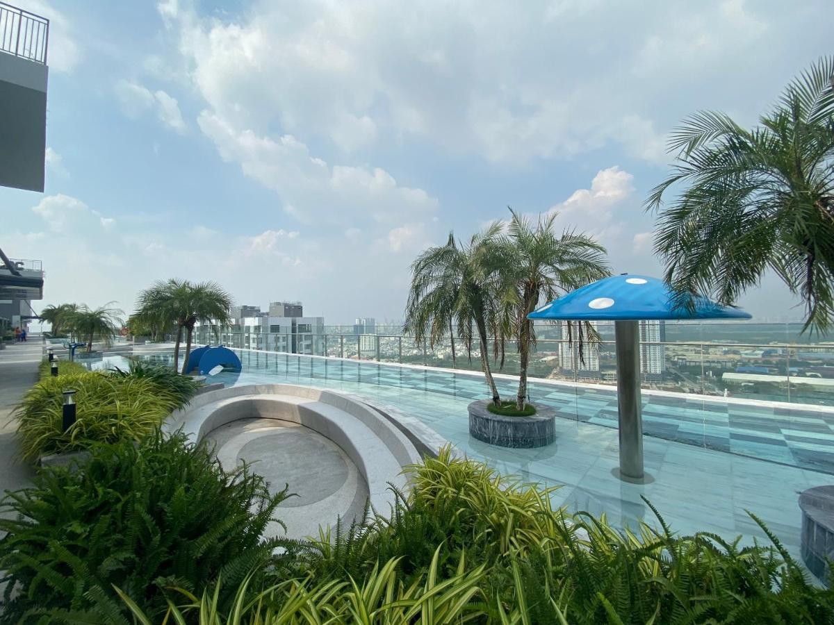 Luxury River Panorama View For 5 - Rooftop Infinity Pool + Sauna Near Q1 + Secc * TP. Hồ Chí Minh